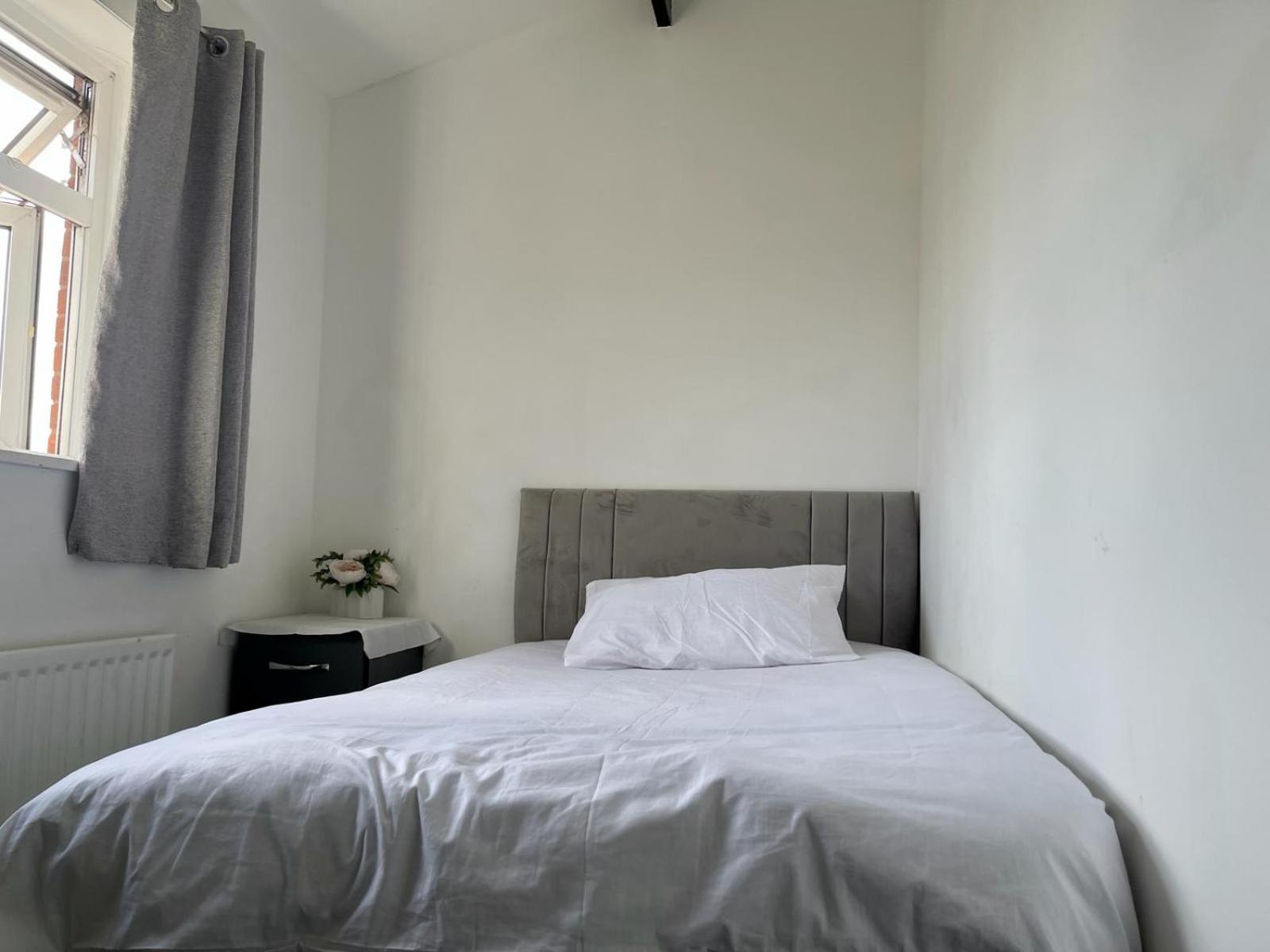 Homestays-Close To Coventry City And University I Free Parking I Wi-Fi エクステリア 写真