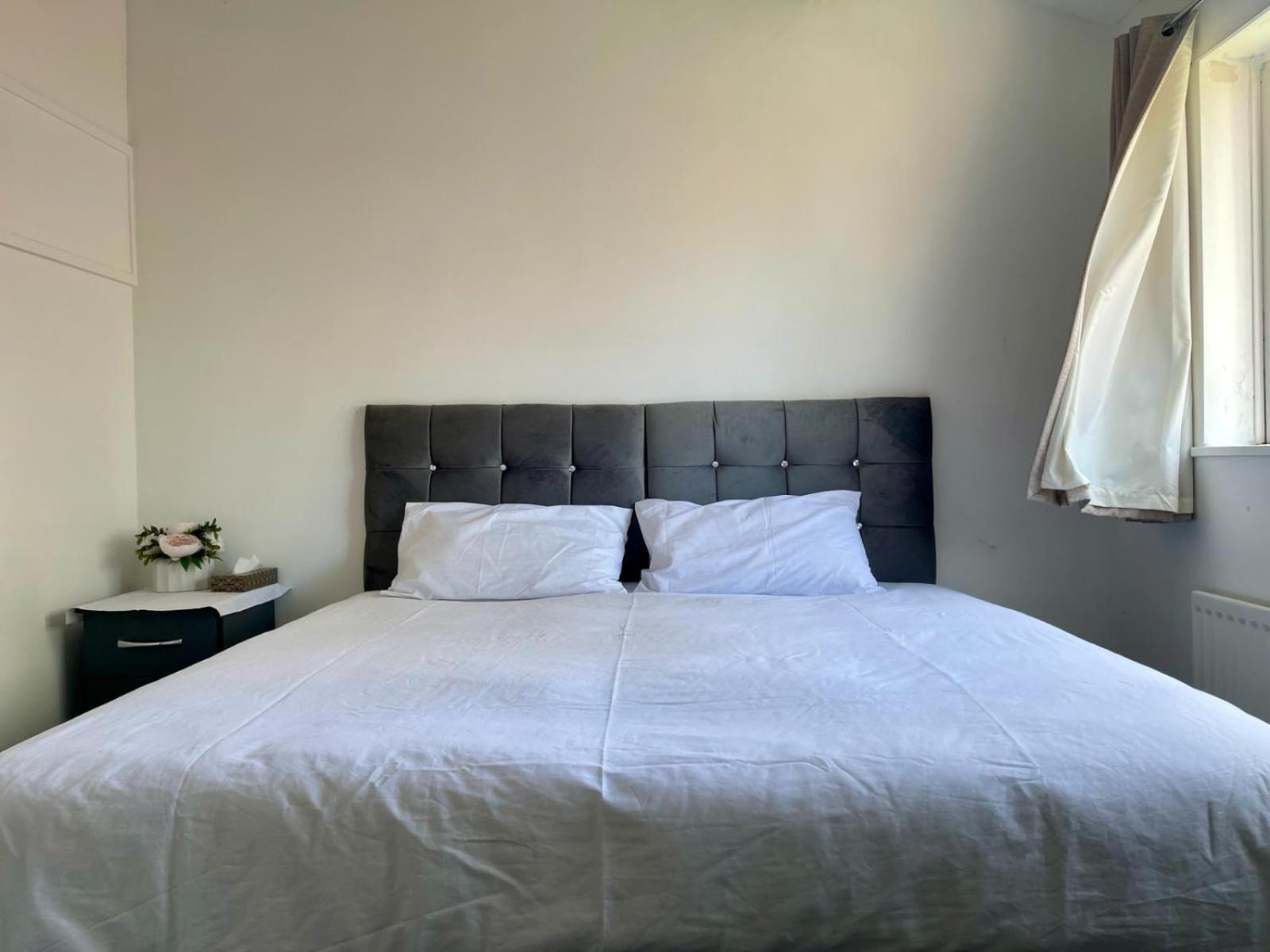 Homestays-Close To Coventry City And University I Free Parking I Wi-Fi エクステリア 写真